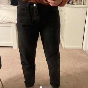 black mom jeans